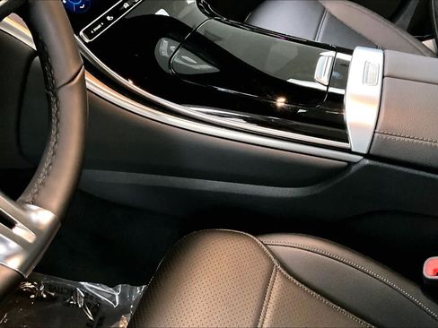 Certified 2026 Mercedes-Benz GLC 300 4MATIC image 17