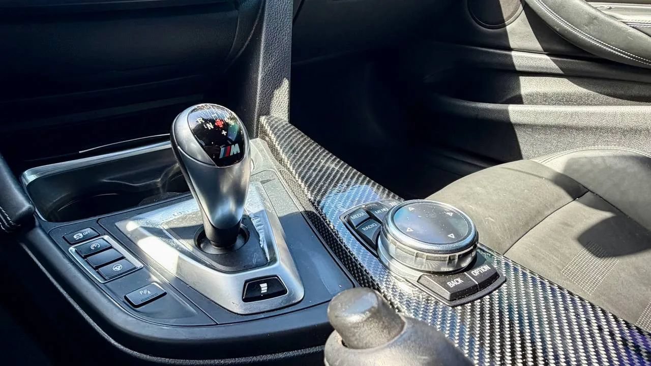 Used 2015 BMW M4 Coupe RWD image 10