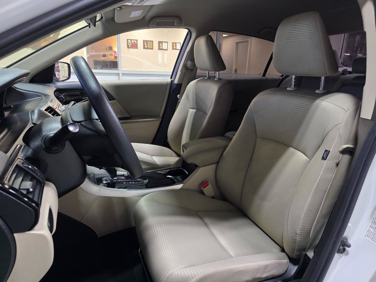 Used 2016 Honda Accord LX image 15