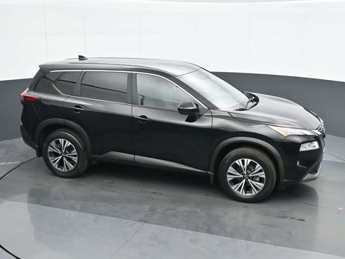Used 2023 Nissan Rogue SV image 23