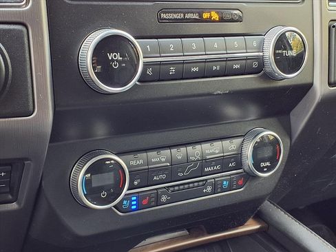 Used 2020 Ford Expedition Platinum image 15