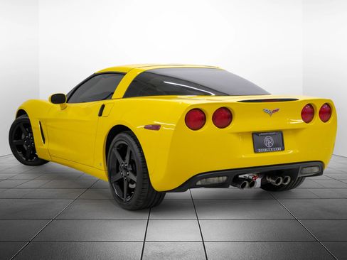 Used 2006 Chevrolet Corvette Coupe image 11