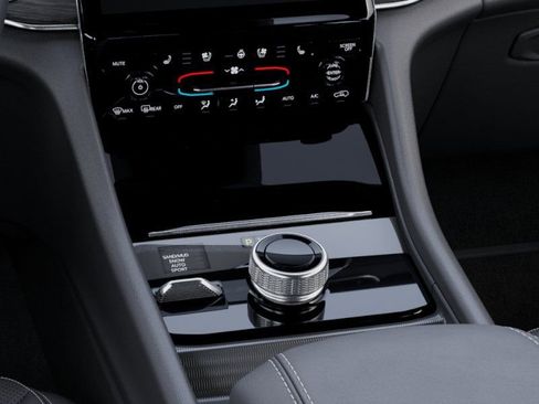 New 2025 Jeep Grand Cherokee Limited w/ Luxury Tech Group II image 27