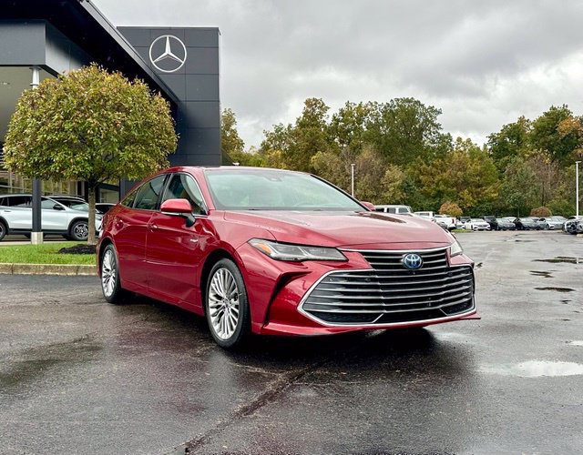 Used 2021 Toyota Avalon Limited w/ Advanced Safety Package FWD image 1