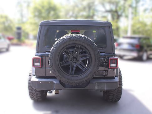 Used 2021 Jeep Wrangler Sport AWD/4WD image 8
