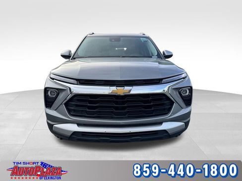 Used 2025 Chevrolet TrailBlazer LT AWD/4WD image 7