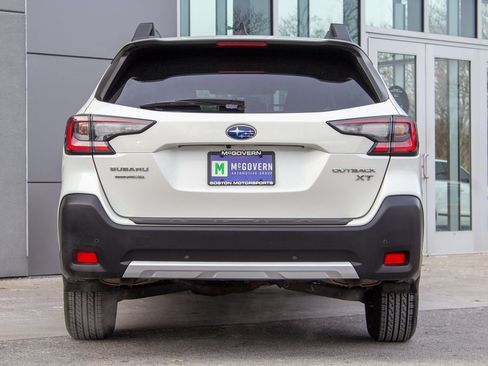Used 2023 Subaru Outback Limited XT image 9