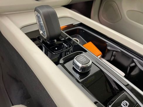 Certified 2024 Volvo XC60 T8 Plus w/ Protection Package image 21