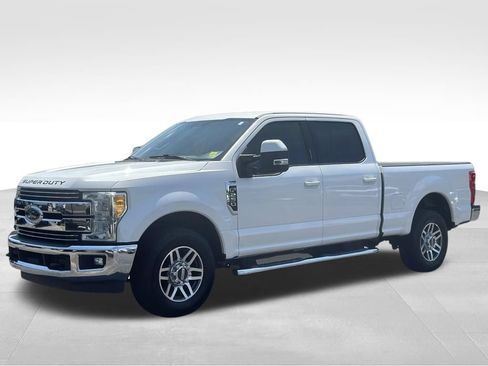 Certified 2017 Ford F250 Lariat w/ Lariat Value Package RWD image 9