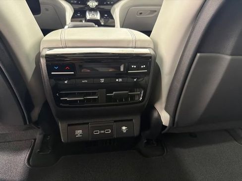Certified 2024 Acura MDX SH-AWD w/ Advance Package image 28