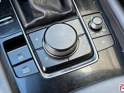 Used 2023 MAZDA MAZDA3 s image 31