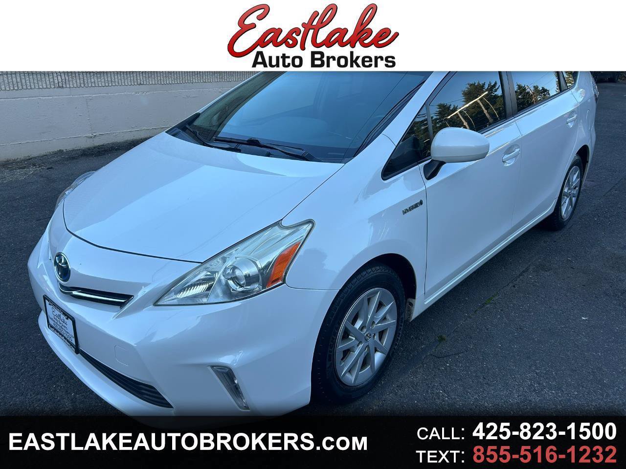 Used 2014 Toyota Prius V Three FWD image 1