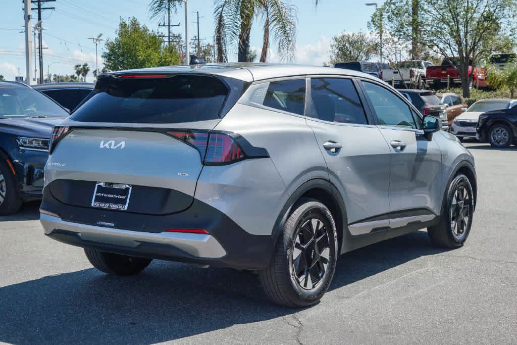 Certified 2026 Kia Sportage LX FWD image 4
