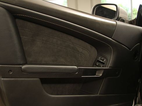 Used 2009 Aston Martin DBS Coupe RWD image 76