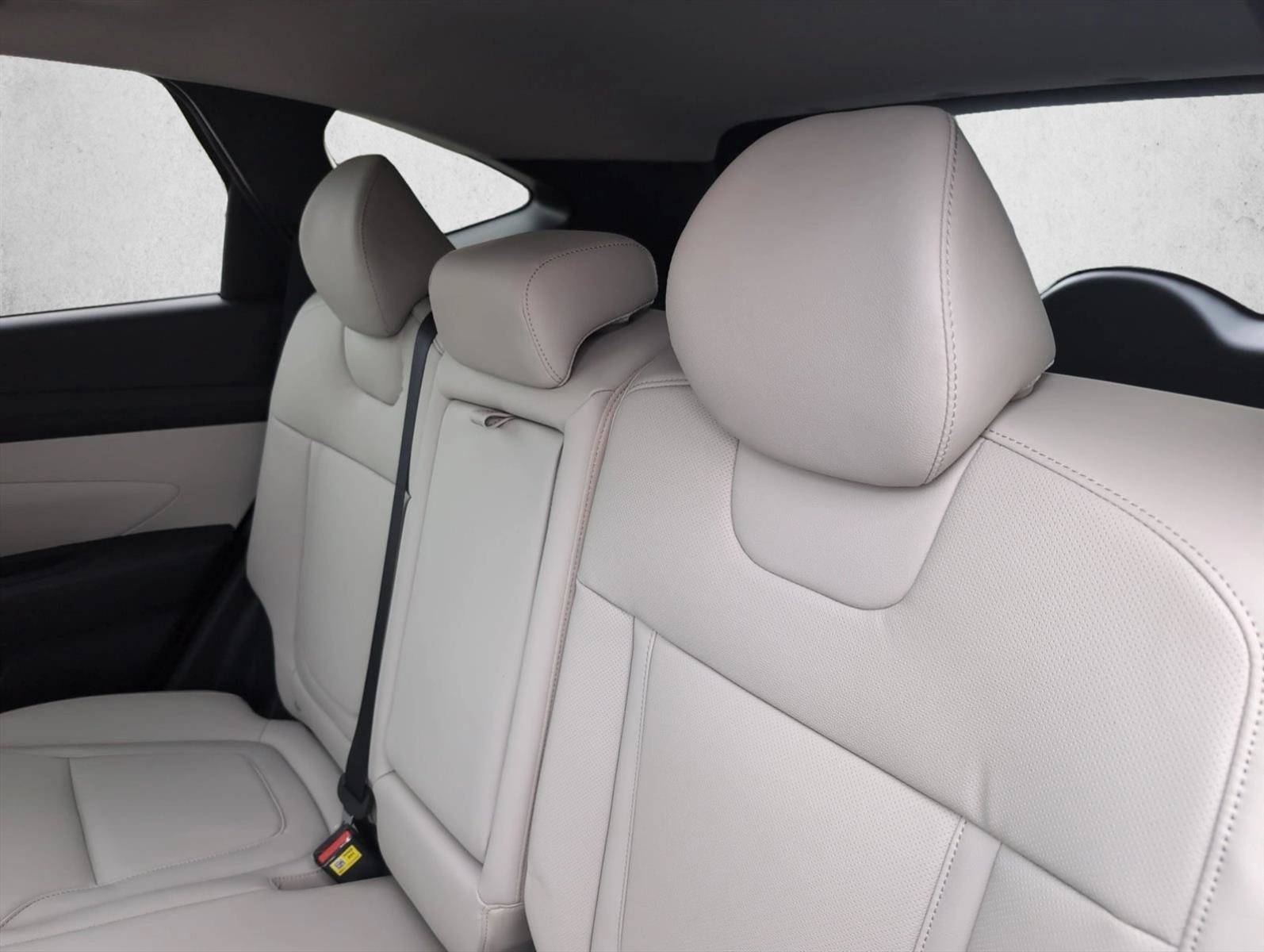 New 2026 Hyundai Tucson SEL FWD image 23