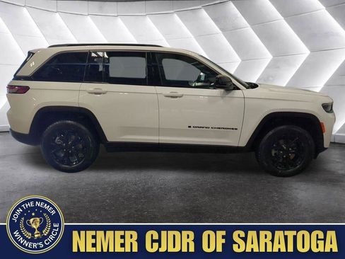 New 2026 Jeep Grand Cherokee Altitude image 6