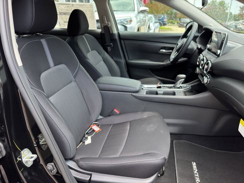 New 2025 Nissan Sentra SV w/ Trunk Package image 20