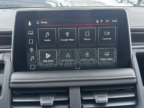 Used 2023 GMC Yukon XL SLT w/ SLT Premium Package image 25