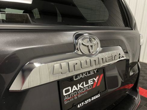 Used 2019 Toyota 4Runner Limited image 17