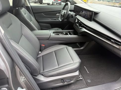 Certified 2025 Nissan Murano SV AWD/4WD image 15