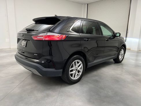 Used 2024 Ford Edge SEL AWD/4WD image 9