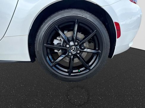 Used 2022 MAZDA MX-5 Miata RF Grand Touring RWD image 21