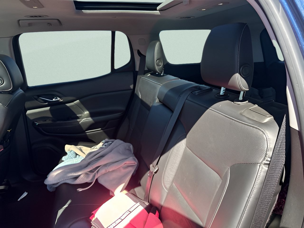 Used 2017 GMC Acadia SLT FWD image 13