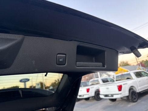 Used 2022 Ford Escape SE w/ Convenience Package image 13