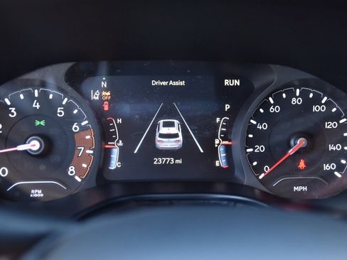 Used 2024 Jeep Compass Latitude w/ Altitude Special Edition image 25