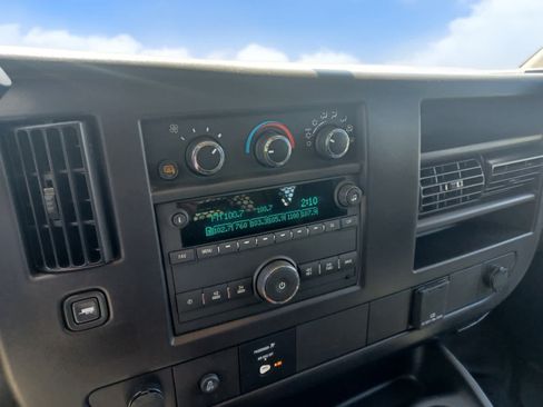 Used 2025 Chevrolet Express 2500 w/ Driver Convenience Package RWD image 9