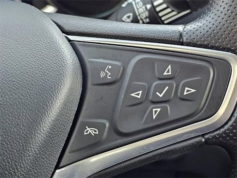 Used 2022 Chevrolet Equinox LT image 29