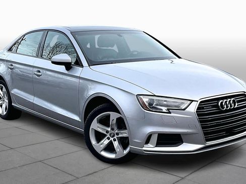 Used 2017 Audi A3 2.0T Premium w/ Convenience Package image 2
