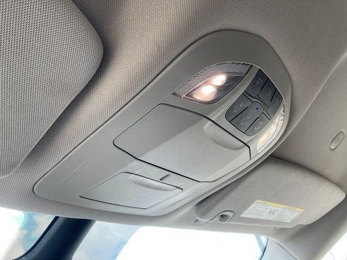 Used 2023 Chrysler Voyager LX FWD image 28