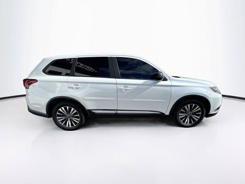 Used 2020 Mitsubishi Outlander ES FWD image 6