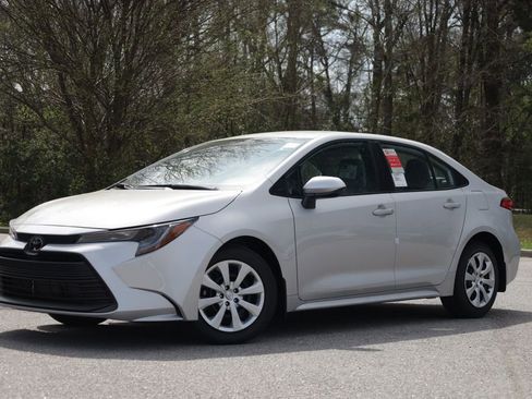 New 2026 Toyota Corolla LE image 1