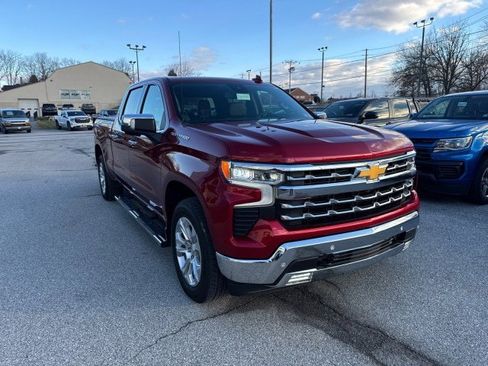 Used 2024 Chevrolet Silverado 1500 LTZ image 9
