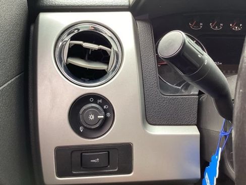 Used 2014 Ford F150 FX4 w/ Equipment Group 402A Luxury AWD/4WD image 34