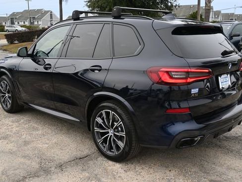 Used 2021 BMW X5 M50i w/ Dynamic Handling Package image 3