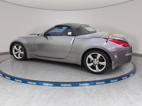 Used 2008 Nissan 350Z Enthusiast RWD image 9