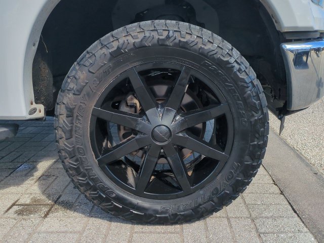 Used 2016 Ford F150 XLT w/ Equipment Group 302A Luxury AWD/4WD image 11
