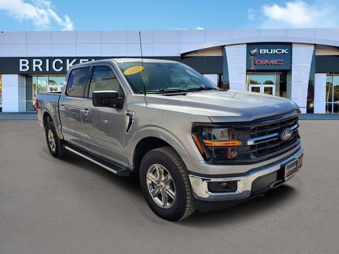 Used 2025 Ford F150 XLT w/ Equipment Group 301A Standard AWD/4WD image 2