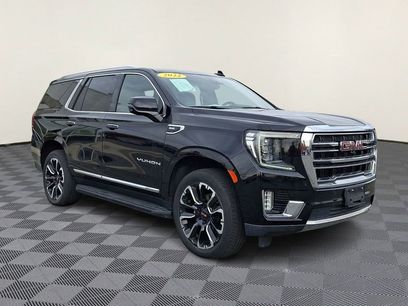 Used 2022 GMC Yukon SLT w/ SLT Luxury Package