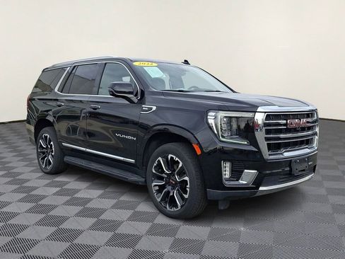 Used 2022 GMC Yukon SLT w/ SLT Luxury Package image 1