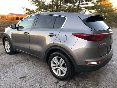 Used 2018 Kia Sportage LX image 15