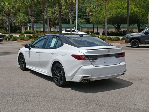 Used 2026 Toyota Camry XSE w/ Premium Plus Package FWD image 4