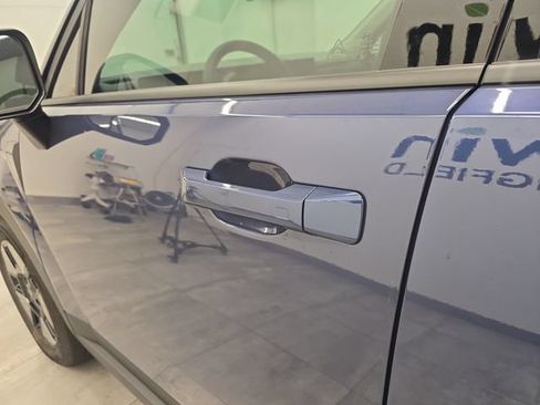 Used 2025 Hyundai Santa Fe SEL FWD image 19