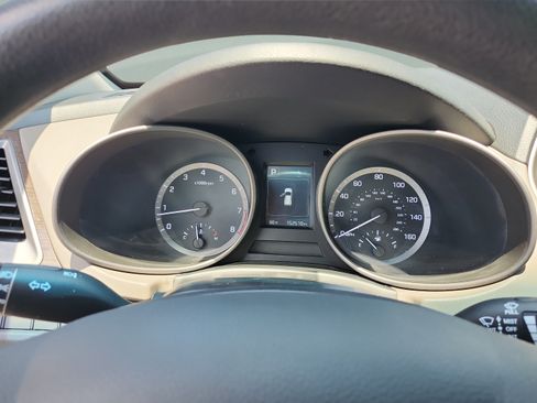 Used 2017 Hyundai Santa Fe Sport FWD image 10