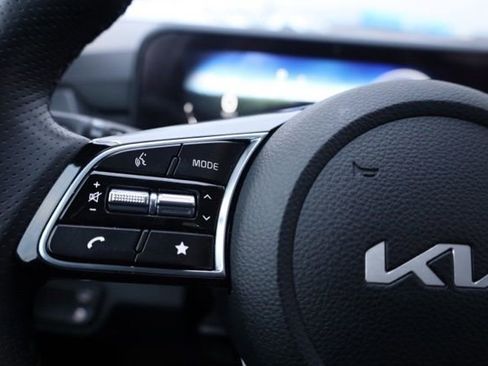 Used 2025 Kia Seltos SX w/ SX Sunroof Package image 28