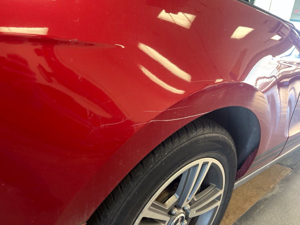Used 2010 Ford Mustang Premium RWD image 11