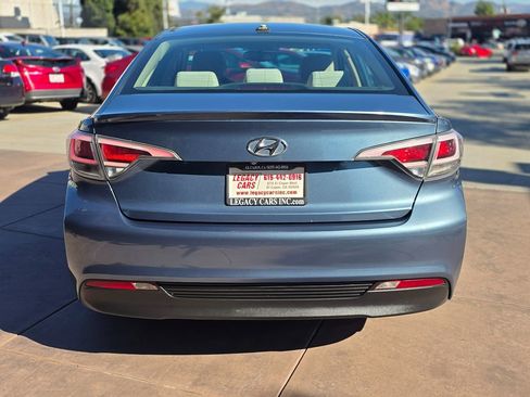 Used 2016 Hyundai Sonata SE image 12